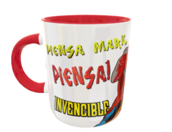 ¡Piensa Mark, Piensa! Omni Man Invencible Plantilla Editable para Taza Gratis